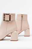 Bej Toka Aksesuarlı Topuklu Fermuarlı Günlük Kadın Bot
