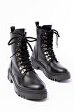 Siyah Cilt Bağcıklı Fermuarlı Günlük Kadın Bot