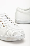 Kadın Beyaz Hakiki Deri Delikli Spor Ayakkabı