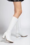 Beyaz Cilt Topuklu Kadın Çizme