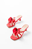 Kırmızı Orkide Detaylı İnce Topuklu Kadın Terlik