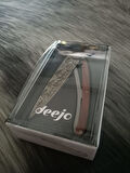 Deejo 37g, Coral Wood / Wild Horses Çakı