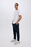 DeFactoFit Sporcu Jogger Eşofman Altı Slim Fit Dar Kesim Standart Paça Cepli Beli Lastikli D1956AX24AUNV146