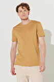 Erkek Hardal Slim Fit Dar Kesim %100 Pamuk Bisiklet Yaka Kısa Kollu Tişört