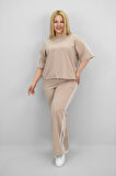 Kadın Büyük Beden Şerit ve Bel Büzgü Detaylı Kısa Kollu Eşofman Takımı 8197-25