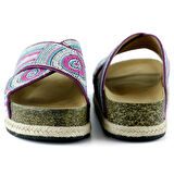 Pembe Turkuaz Boncuklu Çapraz Bantlı Kristal Taşlı Hasır Detaylı Mantar Taban Görünümlü Terli