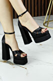Erkan Saçmacı Celine Siyah Saten Önü Açık Çapraz Bantlı Çift Platformlu Kalın Topuklu Abiye Ayakkab