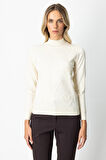 On Kadın Püsküllü Kalp Detaylı Dik Yaka Kazak 65325 Ekru
