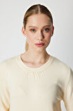 On Kadın Yakası İnci Detaylı Triko Kazak 65379 Krem