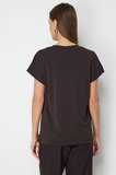 On Kadın V Yaka Parçalı T-Shirt 71475 Kahverengi