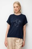On Kadın Yanları Lastikli İşlemeli T-Shirt 70430 Lacivert