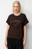 On Kadın Yanları Lastikli İşlemeli T-Shirt 70430 Kahverengi