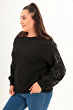 Kolları Yıldız Taş Baskılı Sweatshirt