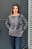 Kayık Yaka Leopar Desenli Bluz