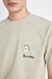 DeFacto Rick and Morty Regular Fit Bisiklet Yaka Kısa Kollu Tişört C6512AX24AUKH475