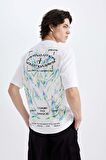 DeFacto Comfort Regular Fit Rahat Kalıp Bisiklet Yaka Sırt Baskılı Kısa Kollu Tişört C5675AX24HSWT34