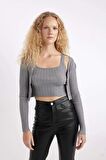 DeFacto Regular Fit Crop Düğmeli V Yaka Triko Hırka A2076AX24AUGR210