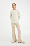 DeFacto Kız Çocuk Flare Fit İspanyol Paça Basic Düz Triko Pantolon A6029A824WNBG588