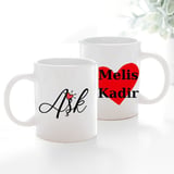 Çılgıntrend Kişiye Özel İsimli Kupa Bardak Ve Mıknatıslı Çift Kolyesi Seti Çok Renkli