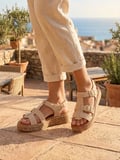 Venüs 26322547Y Kadın Hakiki Deri Süet Tokalı Comfort Taban Sandalet