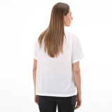 673066-02 Puma Evostrıpe Tee Granola Kadın T-Shirt Beyaz