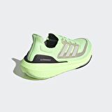 ULTRABOOST LIGHT