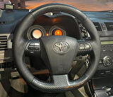 TOYOTA COROLLA-AURİS 2012-2013 ARACA ÖZEL DİKMELİ DİREKSİYON KILIFI(MİCROFİBERCARBON-NKTALI)
