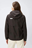 Puma Ess Solid Kadın Rüzgarlık 84749452