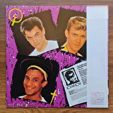 Culture Club – Kissing To Be Clever