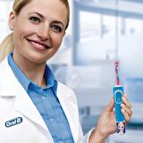 Oral-B Kids Frozen Çocuk Şarjlı Diş Fırçası