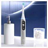 Oral-B İO Series 6 Bluetoothlu Şarjlı Diş Fırçası