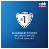 Oral-B D100 Çocuk Şarjlı Diş Fırçası Lightyear