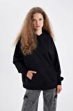 DeFacto Oversize Geniş Kalıp Kapüşonlu Kanguru Cepli Kalın Basic Düz Sweatshirt C7805AX24WNBK81