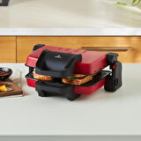 Karaca Future Essential Tost Makinesi Matte Red 1800 W 4 Dilim Kapasiteli