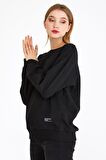 Metalic Kadın Siyah Renk Basic Bisiklet Yaka Sweatshirt 