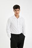 DeFacto Slim Fit Dar Kesim Oxford Basic Düz Pamuk Karışımlı Uzun Kollu Beyaz Gömlek R4340AZ24AUWT34
