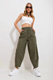 Kadın Haki Gabardin Şalvar Pantolon – Lastikli Bel, Cepli, Rahat Kesim