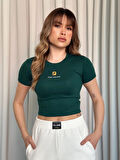 Zümrüt Yeşili Sıfır Yaka Kısa Kollu Önü Yazılı Minimal Slim Fit Croptop/Bluz/Tişört