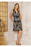 Kadın  Kruvaze Belden Bağlama A Kesim Kloş Desenli Kolsuz Midi Elbise 3631210
