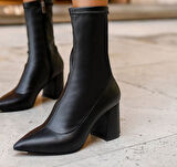 Beyaz (Pine Cone) Topuklu Streç Kadın Kısa Çizme SİYAH