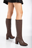 Beyaz Reyna Topuklu Fermuarlı Kadın Çizme KAHVE
