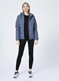 Asics 2032C155-021 Padded Jacket W O Yaka Normal Kalıp Düz Beyaz Kadın Mont