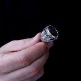 Senin Silver – Şah Duruşu 925 | Oval Taşlı Maskülen Yüzük