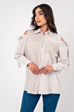 Fiyonk Aksesurlı Omzu Acık Basıc Gömlek GMK16056
