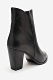 DERİCLUB Kadın Sivri Burun Yüksek Topuklu Bot Gerçek Deri GN 52426 SİYAH