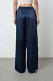 Kadın Açık Lacivert Renk Saten Bol Paça Beli Lastikli Pantolon