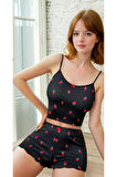 Kadın Çilek Desenli Yazlık Şortlu Askılı Kolsuz Siyah Mini Crop Pijama Takımı