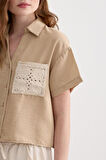 Vos Versa Kadın Keten Dantel Detaylı Kısa Kol Camel Gömlek VVK47031