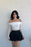 Siyah Tül Detay Madonna Yaka Crop Bluz