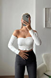 Büzgülü Madonna Yaka Crop Bluz
